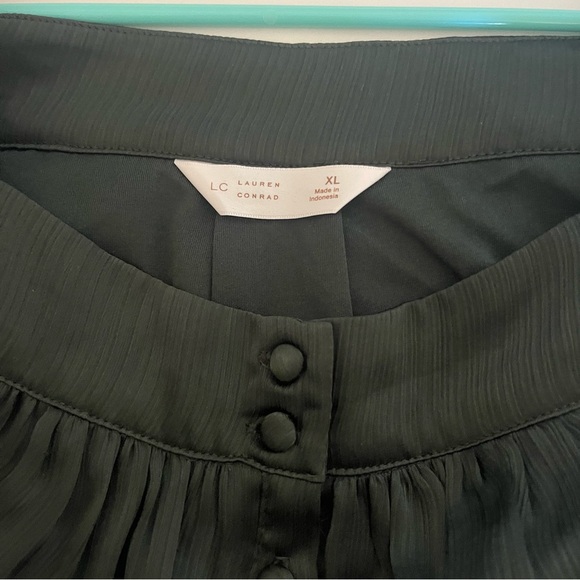 LC Lauren Conrad Dark Green Blouse - Picture 3 of 7